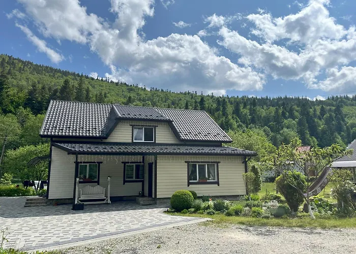Karpatske Vidlunnya Chalet